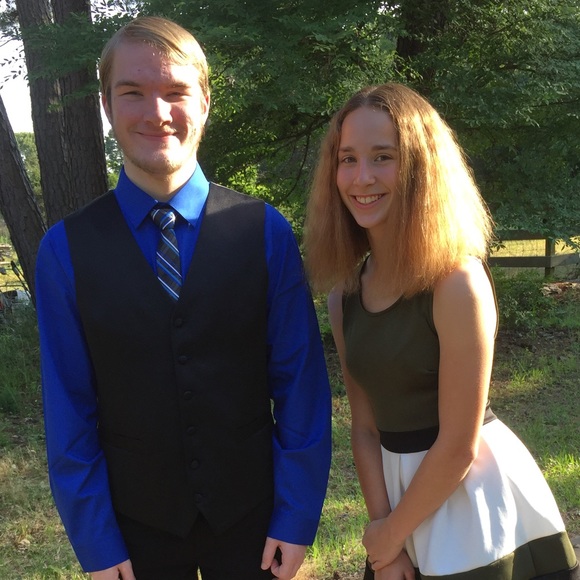 Meet me 🤗 - Picture 2 of 2